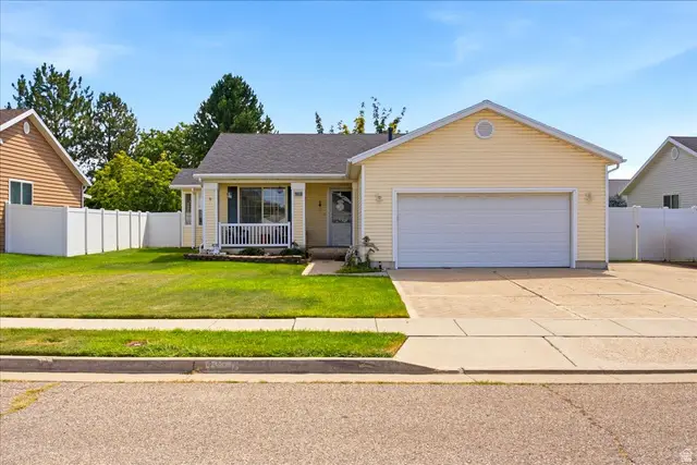 4033 W 5060 S, Roy, UT 84067 - #1