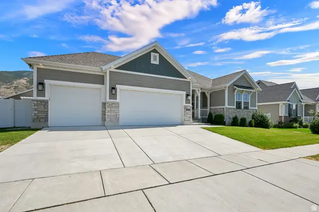1872 N Frost Dr, Farmington, UT 84025 - #2