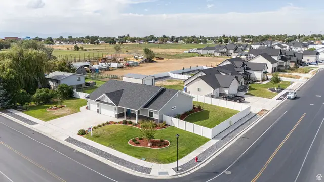 4126 W Pioneer Rd, Plain City, UT 84404 - #2