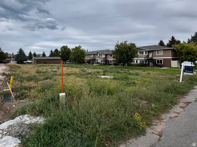 381 W Raspberry Patch Rd, Garden City, UT 84028 - #3