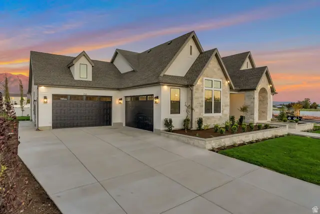 266 N Amber Ln W, Layton, UT 84041 - #2