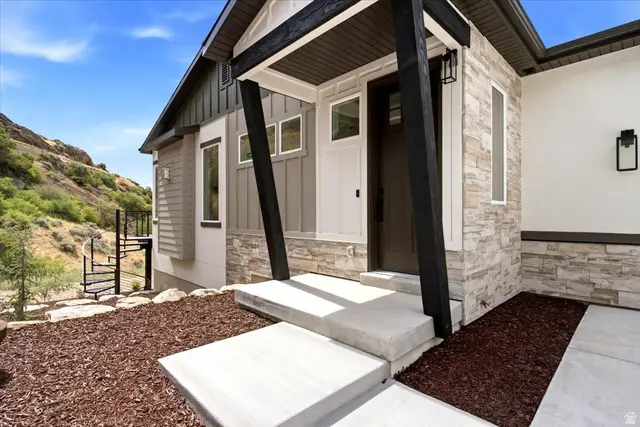 571 S Elena Ln, Ogden, UT 84404 - #3
