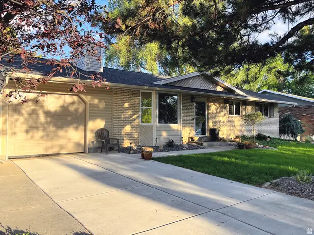 9231 S 1520 Res E, Sandy, UT 84092 - #1