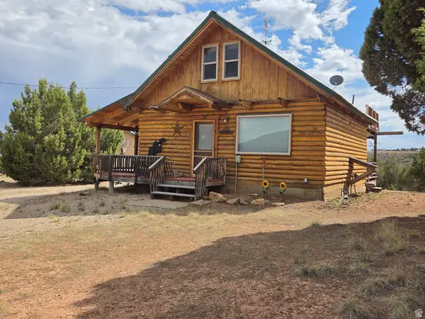 46245 W Elkhorn Dr S, Fruitland, UT 84027