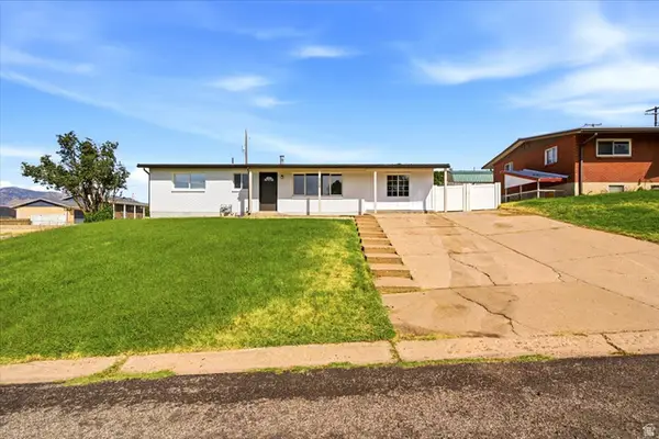 3726 S 2025 W, Roy, UT 84067