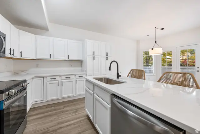1473 N August Dr, Saratoga Springs, UT 84045 - #3