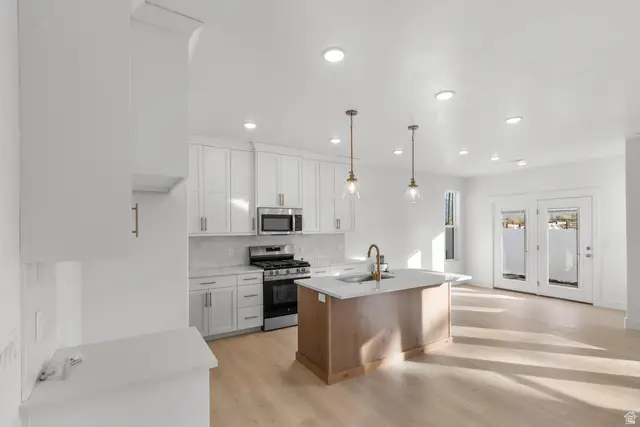 1772 W Rivergate Dr, Logan, UT 84321 - #3