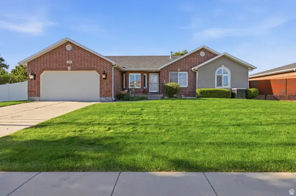 3215 W Cameron Court S, South Jordan, UT 84095
