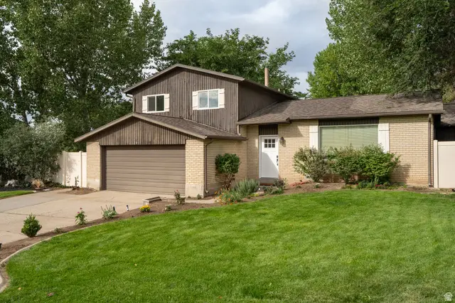 2407 E Hunts End Dr, Sandy, UT 84092 - #2