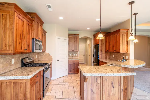 2745 E Rasmussen Dr, Saint George, UT 84790 - #3