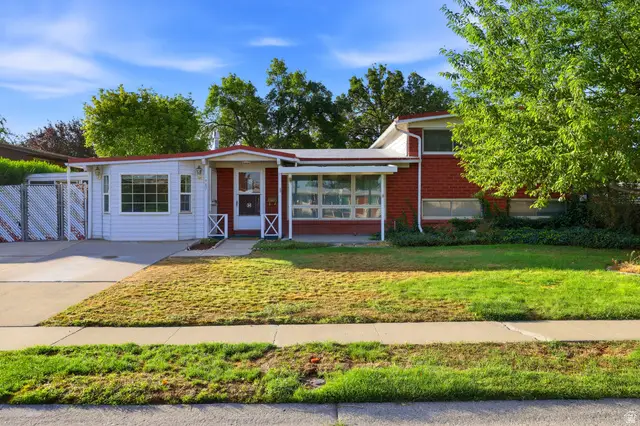 1487 W Mango Rd, Taylorsville, UT 84123 - #1