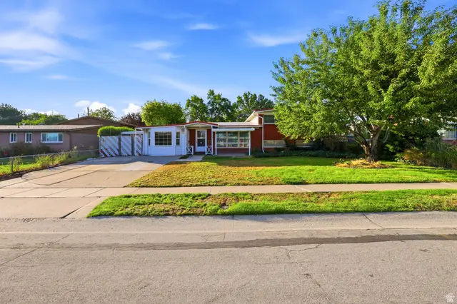 1487 W Mango Rd, Taylorsville, UT 84123 - #2