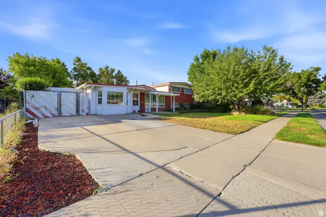 1487 W Mango Rd, Taylorsville, UT 84123 - #3