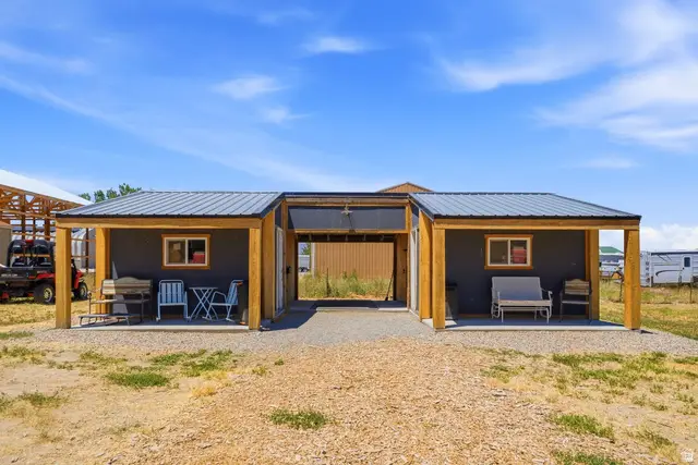 285 E Cimmarron Way N, Erda, UT 84074 - #1