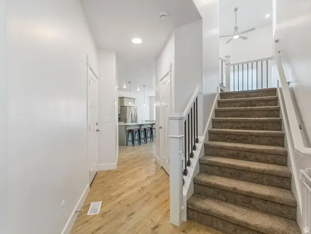 877 N Portman Way, Saratoga Springs, UT 84045 - #3