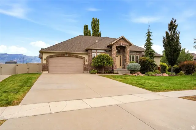 182 N Sierra Way W, Layton, UT 84041 - #3