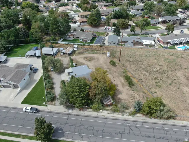 8730 S Harvard Park Dr E, Sandy, UT 84094 - #3