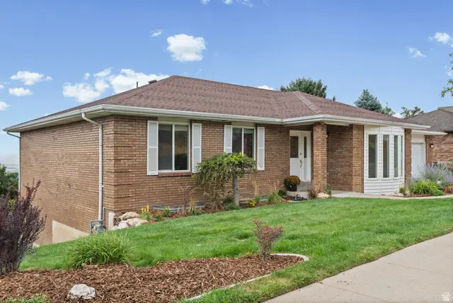 12 S Moss Dr E, Bountiful, UT 84010 - #3