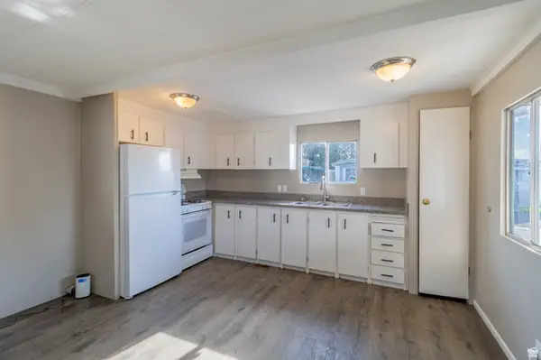 3023 Constitution Dr, West Valley City, UT 84119