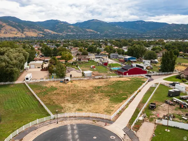 1173 W Jessis Meadow Cir #35, West Bountiful, UT 84087