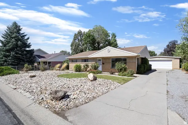 2173 E 6675 S, Cottonwood Heights, UT 84121 - #3