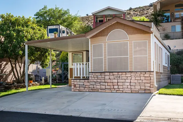 108 Overlook Ln, Hurricane, UT 84737 - #3