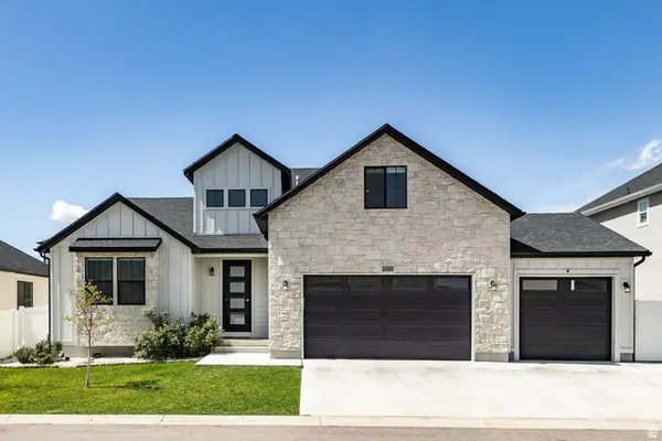 10926 S Glamis Dune Dr, South Jordan, UT 84009
