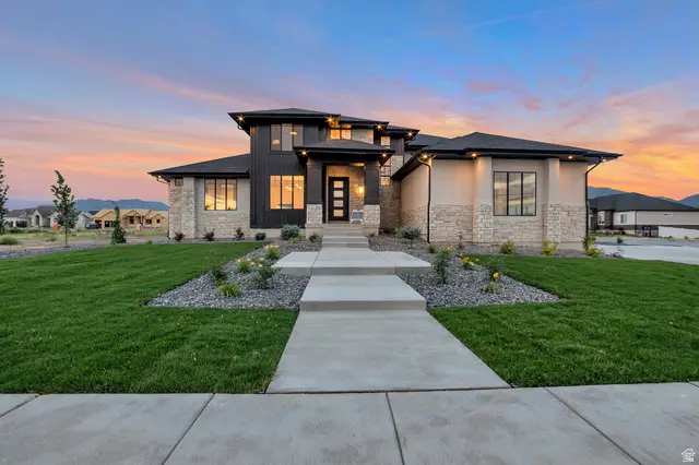 165 S Farmhouse Cir, Kaysville, UT 84037 - #1