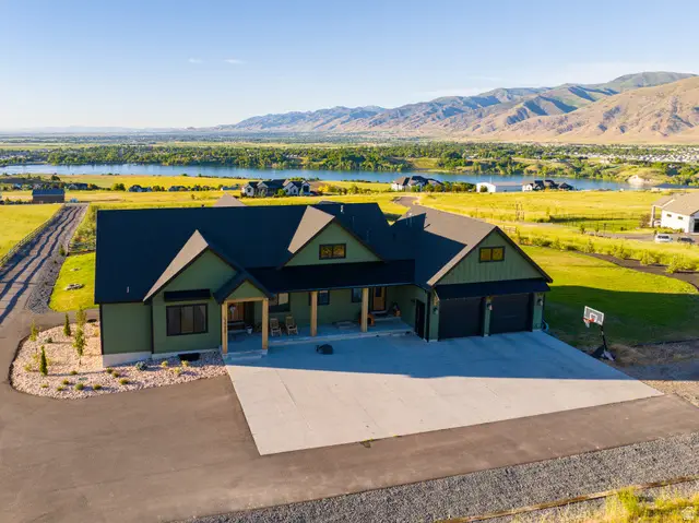 1430 W 6710 S, Hyrum, UT 84319 - #3