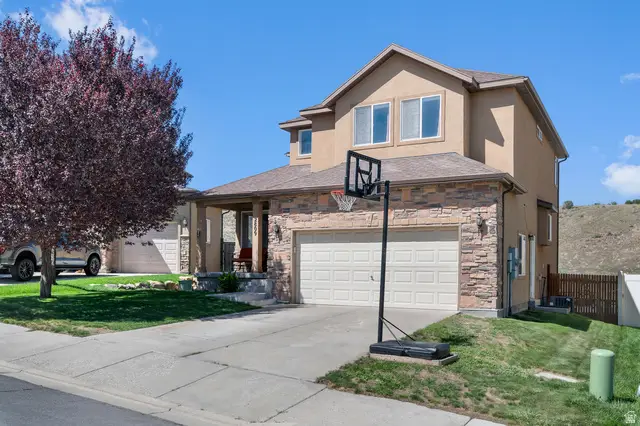 2809 E Hideout Dr N, Eagle Mountain, UT 84005 - #2