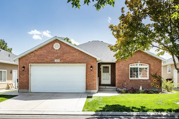1213 W Bryce Jeffery S, Riverton, UT 84065