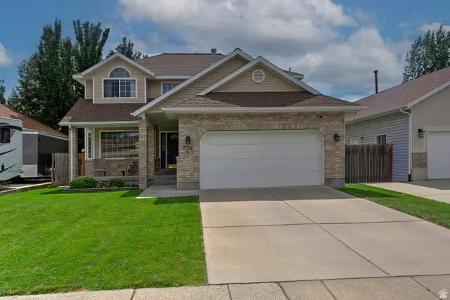 236 E Ashbrook Cir, Midvale, UT 84047 - #2