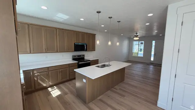 1736 N Northview Ln, Salem, UT 84653 - #3