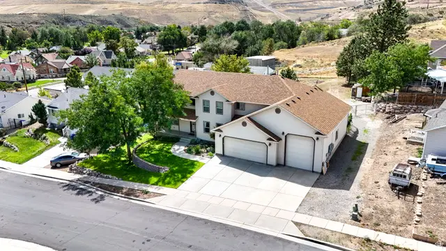 10162 S Solstice View Dr W, Copperton, UT 84006 - #3