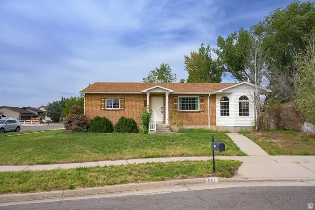 951 E South Fork Cir, Sandy, UT 84094 - #1