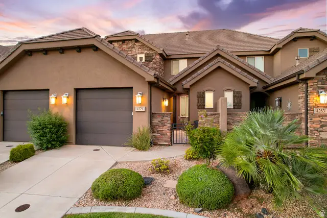 4279 E Razor Ridge Dr, Washington, UT 84780 - #1