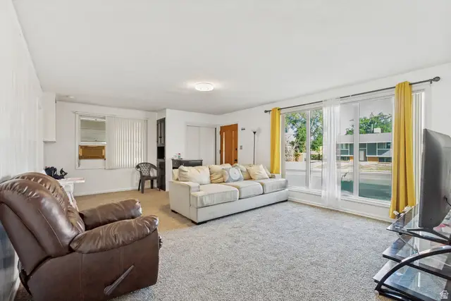 804 E 10600 S, Sandy, UT 84094 - #3
