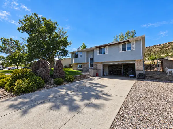4689 W Hillside Dr, Vernal, UT 84078