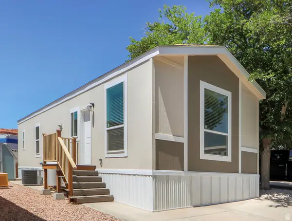 1150 W Red Hills Pkwy #87, Washington, UT 84780