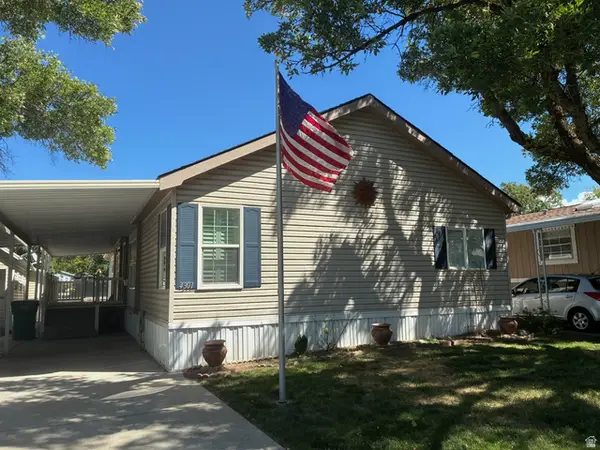 4301 S Crusader Dr #407, Murray, UT 84107