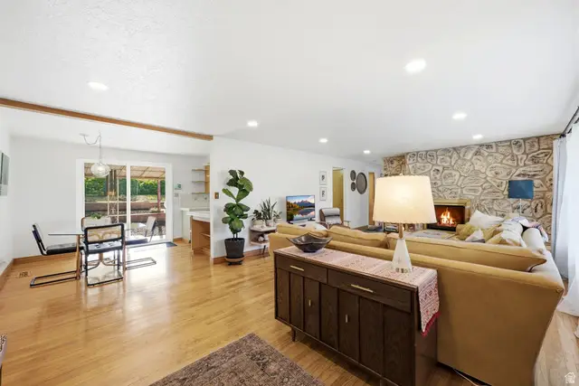 4326 S Adams Ave E, South Ogden, UT 84403 - #2