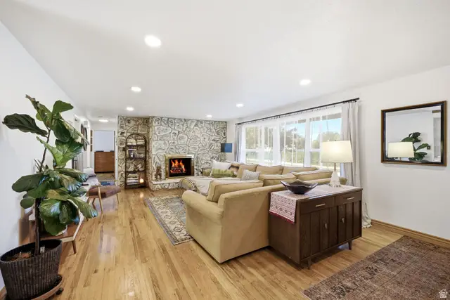 4326 S Adams Ave E, South Ogden, UT 84403 - #3