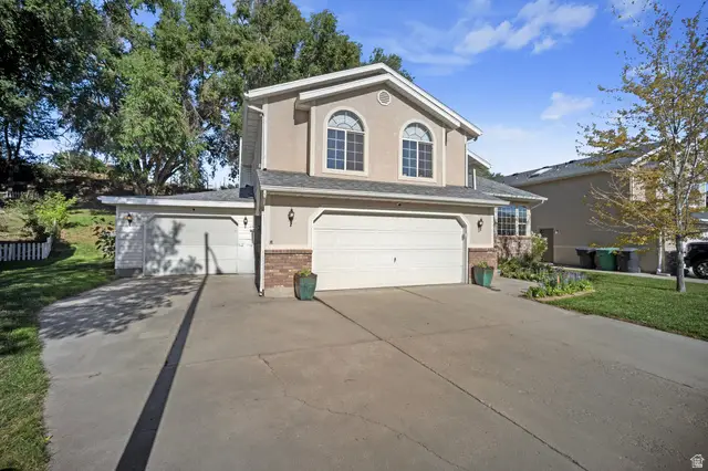 5554 S Edgeberry Dr, Murray, UT 84123 - #2