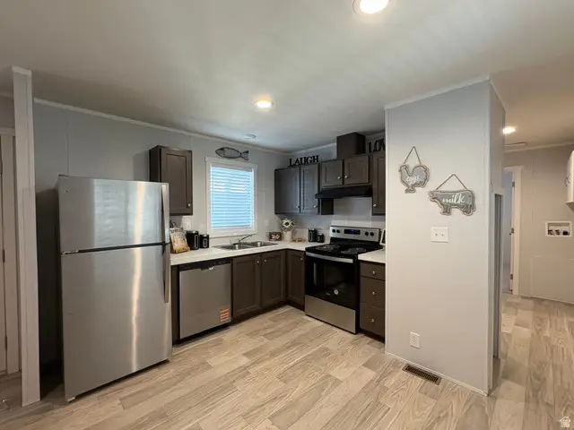 1761 W American Park Dr S, West Valley City, UT 84119 - #2