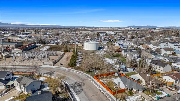 1105 E 3100 N, Layton, UT 84040
