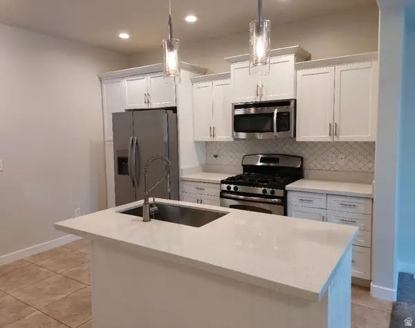 3693 W Lilac Heights Dr S, South Jordan, UT 84095