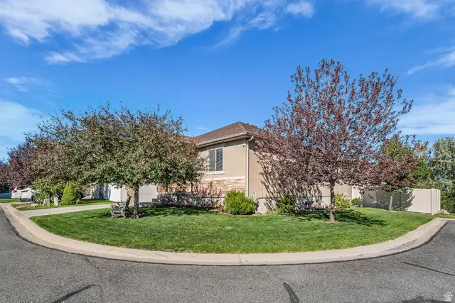 6571 S Azimuth Ct, West Valley City, UT 84081 - #3