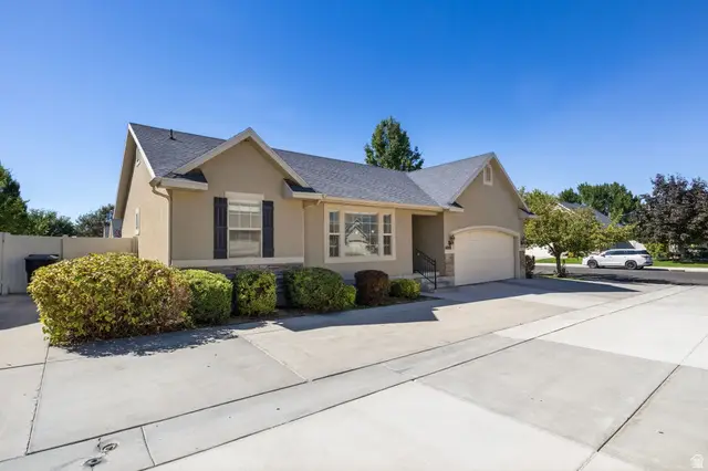 1689 W Cadbury Ln S, Springville, UT 84663 - #3