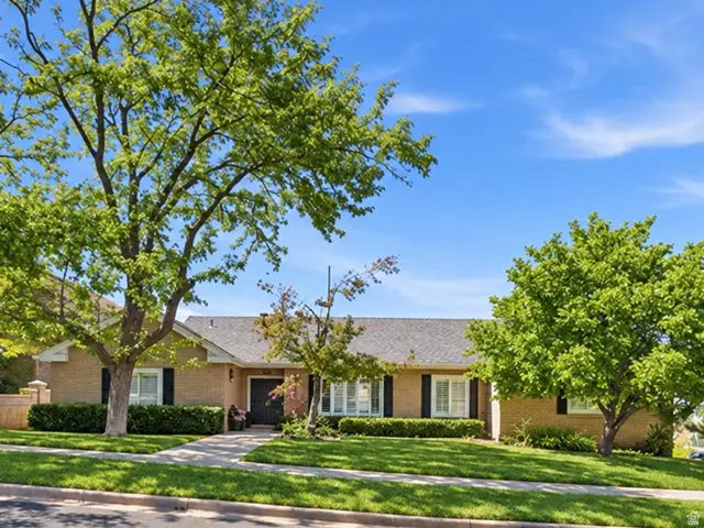978 Oakwood Dr, Bountiful, UT 84010 - #1