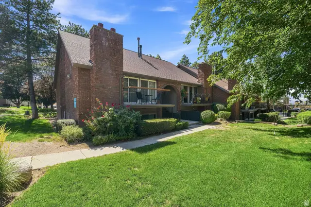 1241 E Cottonwood Hills Dr, Sandy, UT 84094 - #1